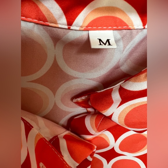 🧡 NWOT! Geometric Long Button Down Shirt - Picture 9 of 11